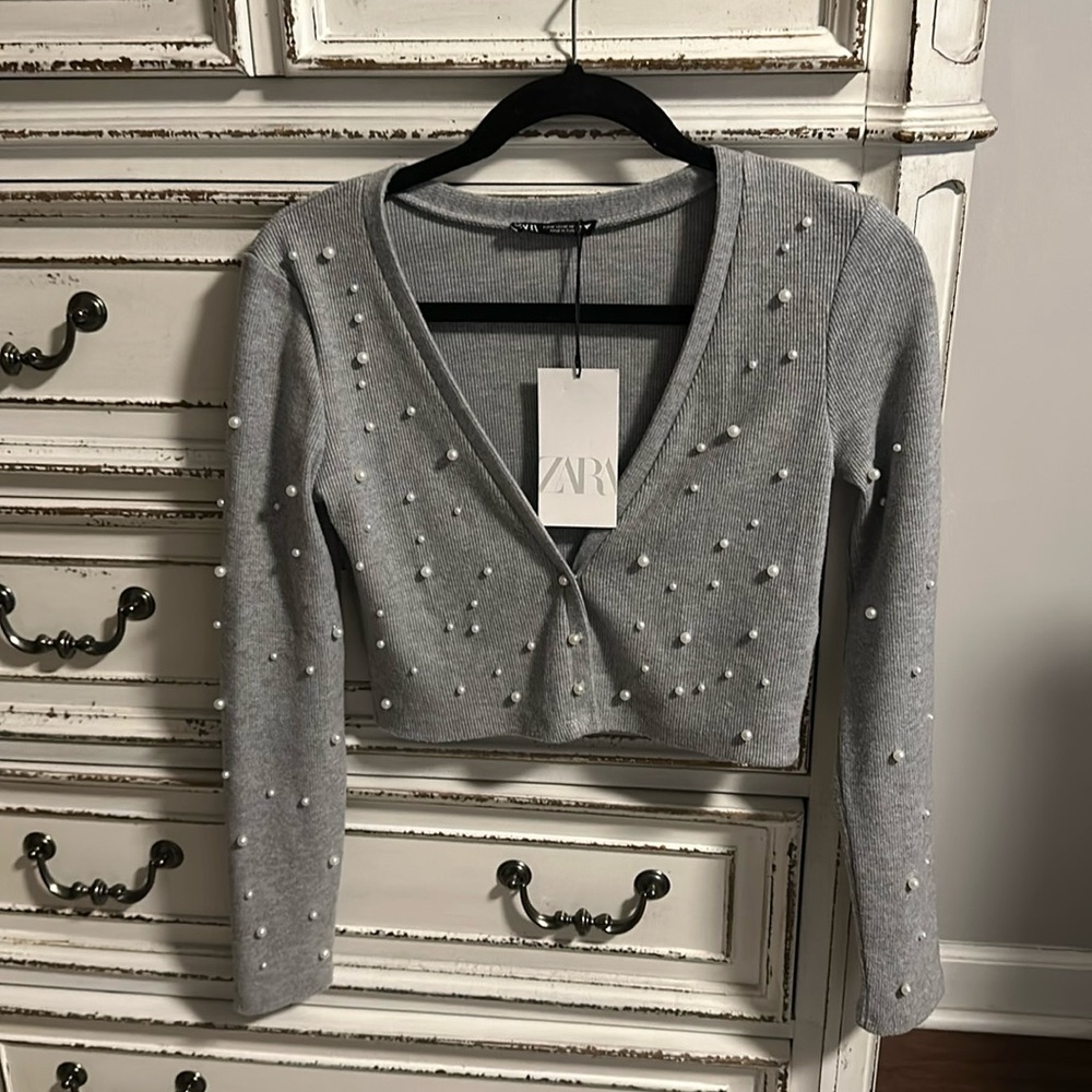 Zara Pearl Grey Cardigan Sweater Size Medium New Great for Valent Day cute